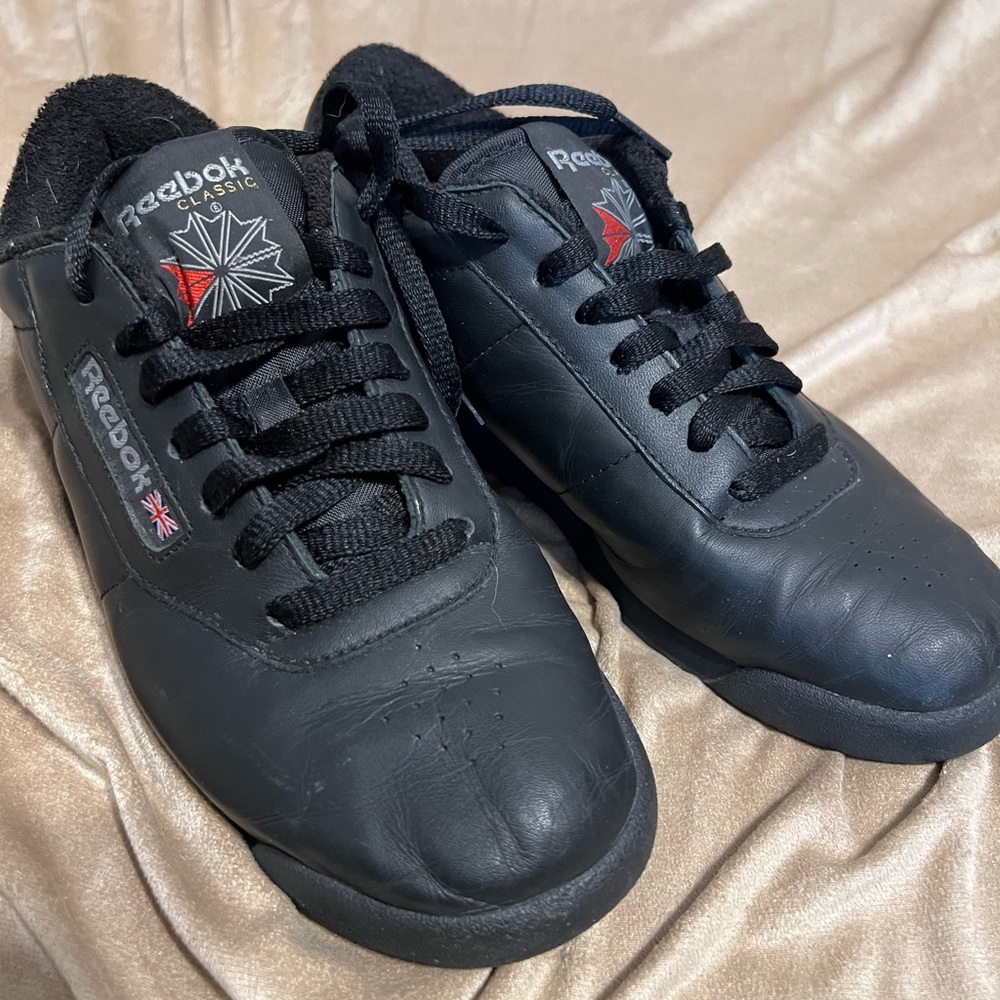 Reebok Classic Men's Black Leather Sneakers